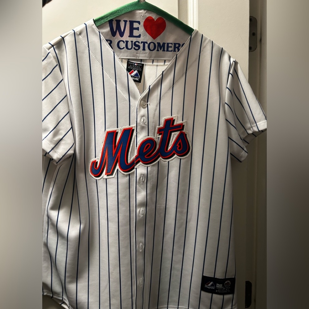 Genuine Mets baseball women’s jersey